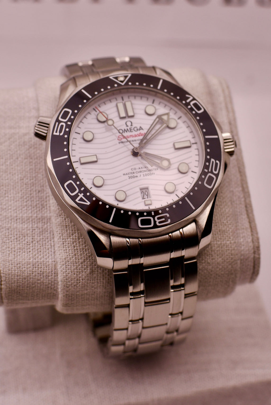 Case #692 — Omega Seamaster Diver 300M Ref. 210.30.42.20.04.001-2