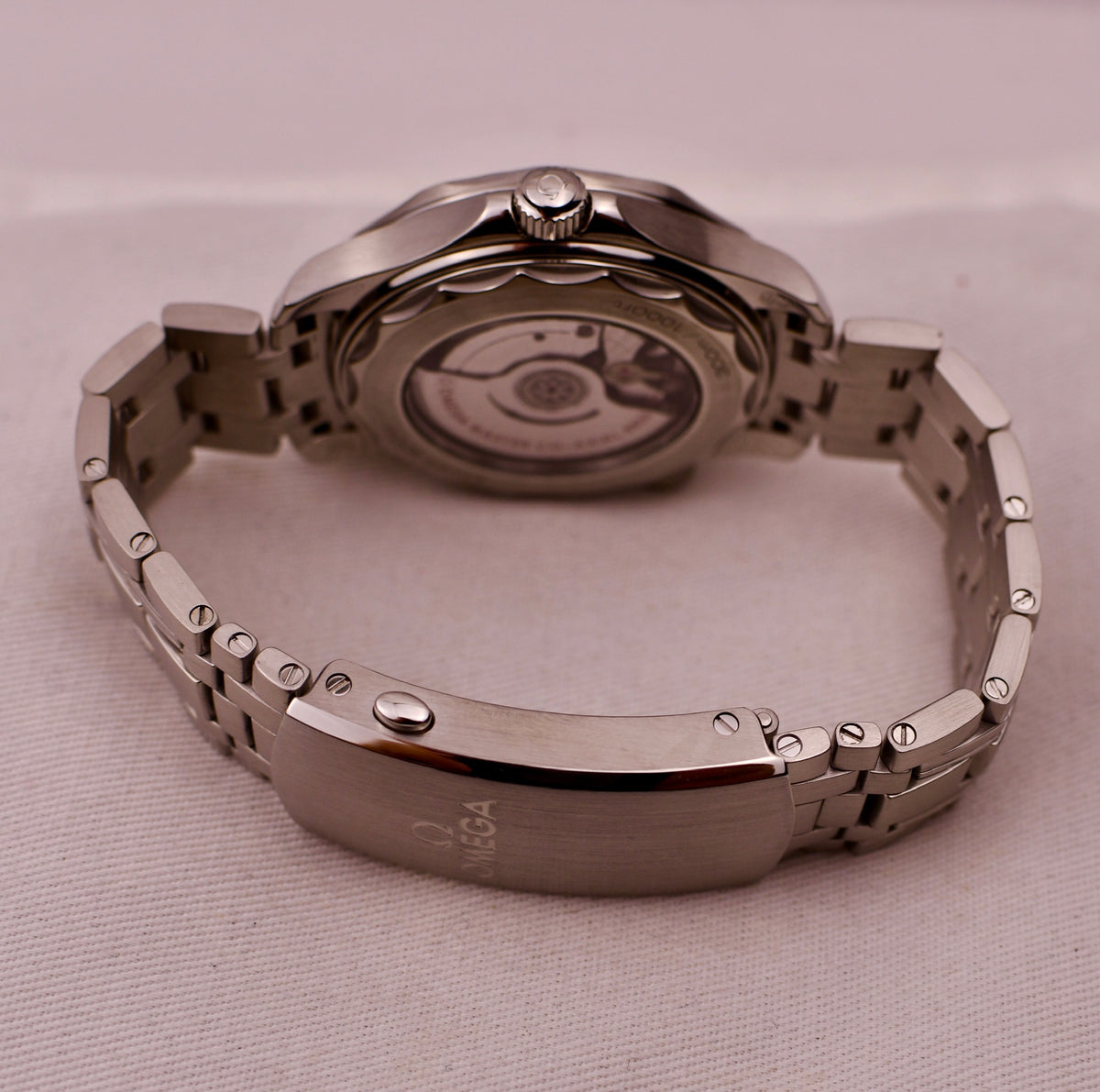 Case #692 — Omega Seamaster Diver 300M Ref. 210.30.42.20.04.001-2
