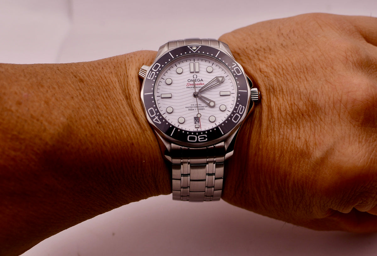 Case #692 — Omega Seamaster Diver 300M Ref. 210.30.42.20.04.001-2