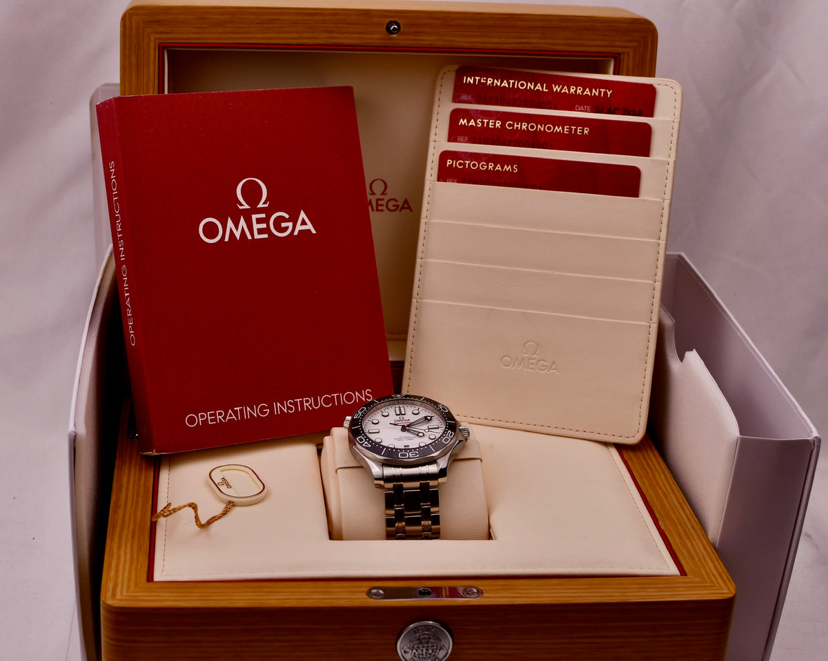Case #692 — Omega Seamaster Diver 300M Ref. 210.30.42.20.04.001-2