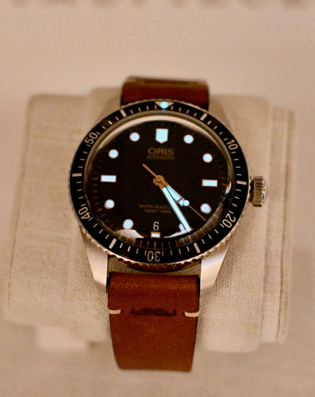 Case #719 — Oris Divers Sixty-Five Movember Edition Ref. 01 733 7707 4084-Set LS