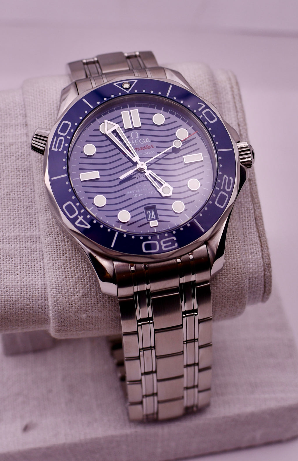 Case #723 — Omega Seamaster Diver 300M “Blue Wave” Ref. 210.30.42.20.03.001