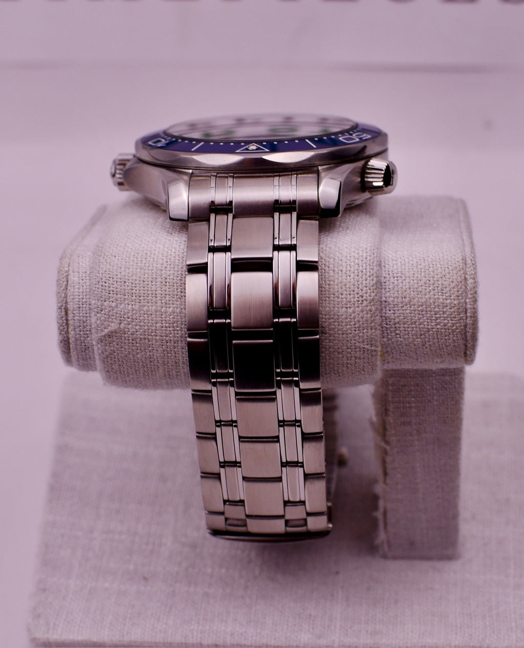 Case #723 — Omega Seamaster Diver 300M “Blue Wave” Ref. 210.30.42.20.03.001