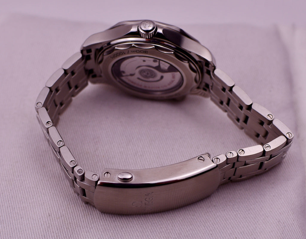 Case #723 — Omega Seamaster Diver 300M “Blue Wave” Ref. 210.30.42.20.03.001