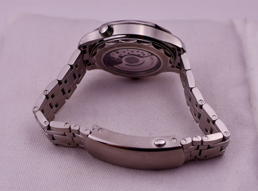 Case #723 — Omega Seamaster Diver 300M “Blue Wave” Ref. 210.30.42.20.03.001
