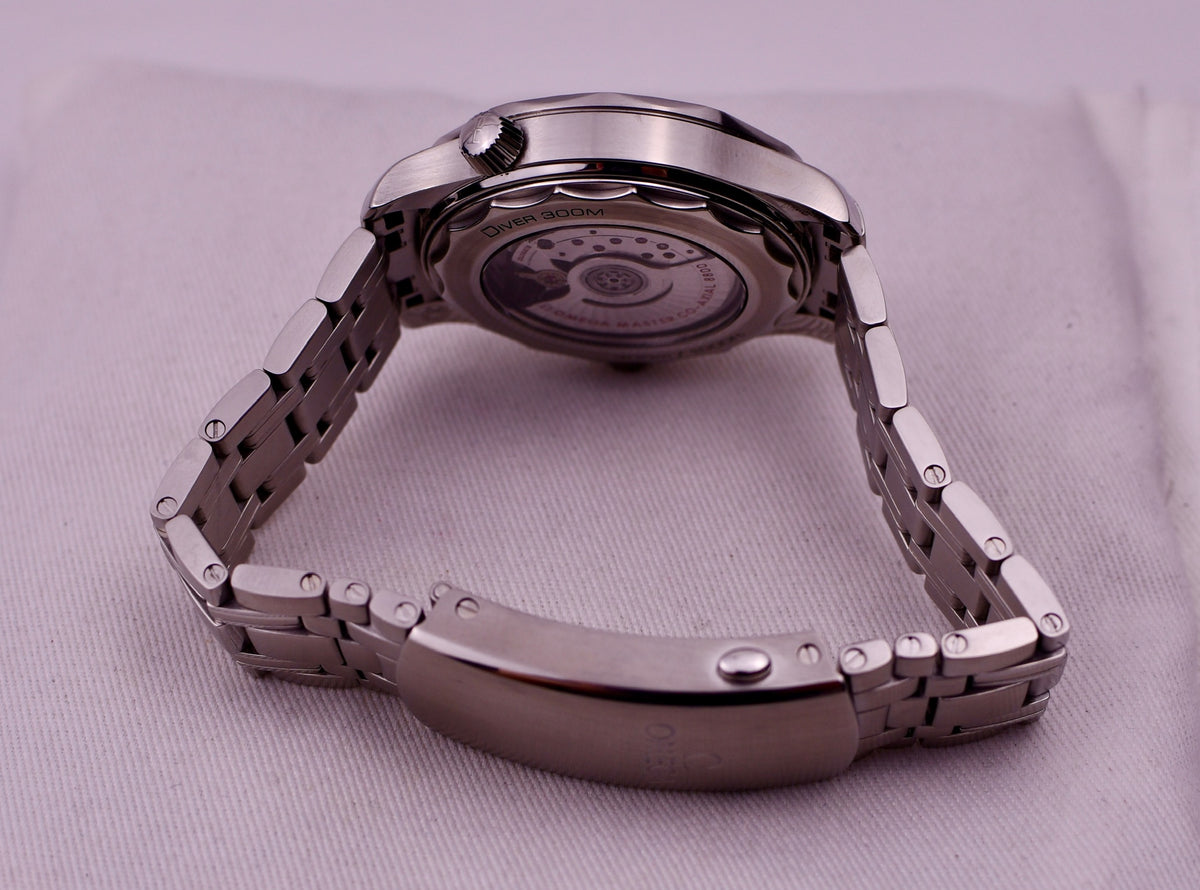 Case #723 — Omega Seamaster Diver 300M “Blue Wave” Ref. 210.30.42.20.03.001
