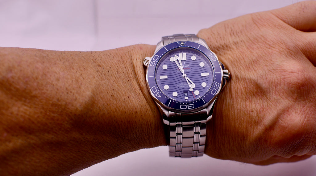 Case #723 — Omega Seamaster Diver 300M “Blue Wave” Ref. 210.30.42.20.03.001