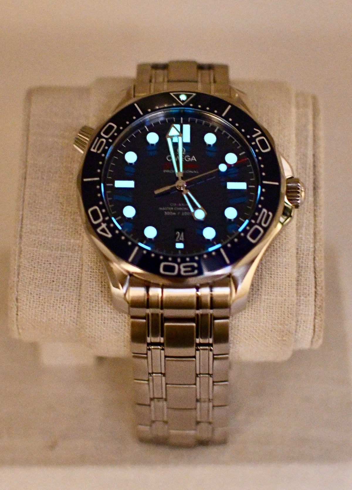 Case #723 — Omega Seamaster Diver 300M “Blue Wave” Ref. 210.30.42.20.03.001