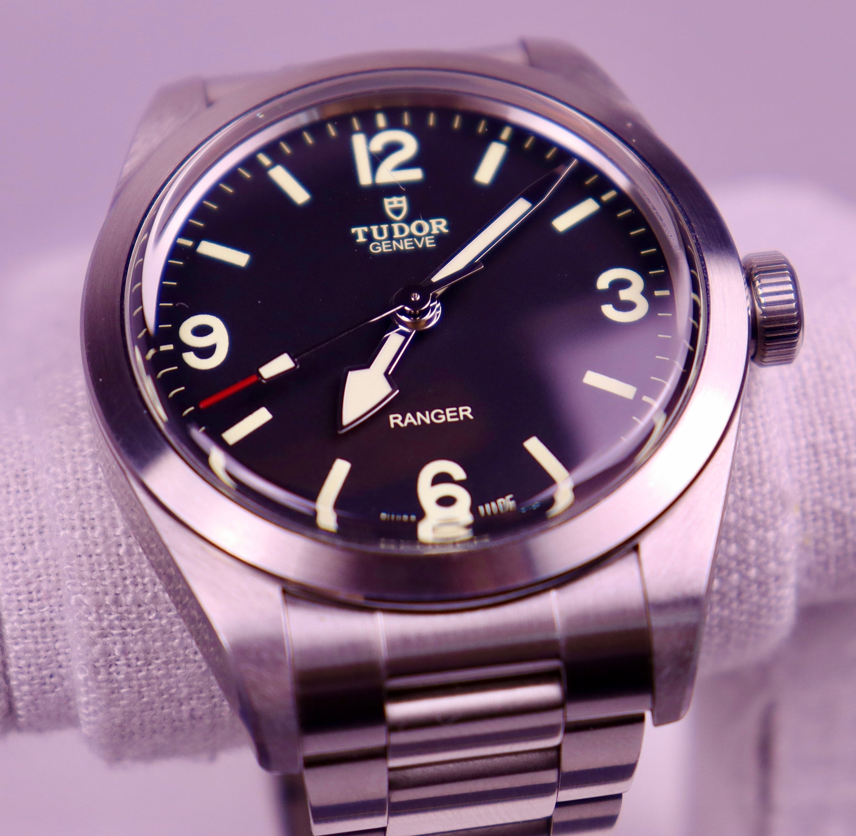 Case #556 — Tudor Ranger Ref. m79950-0001