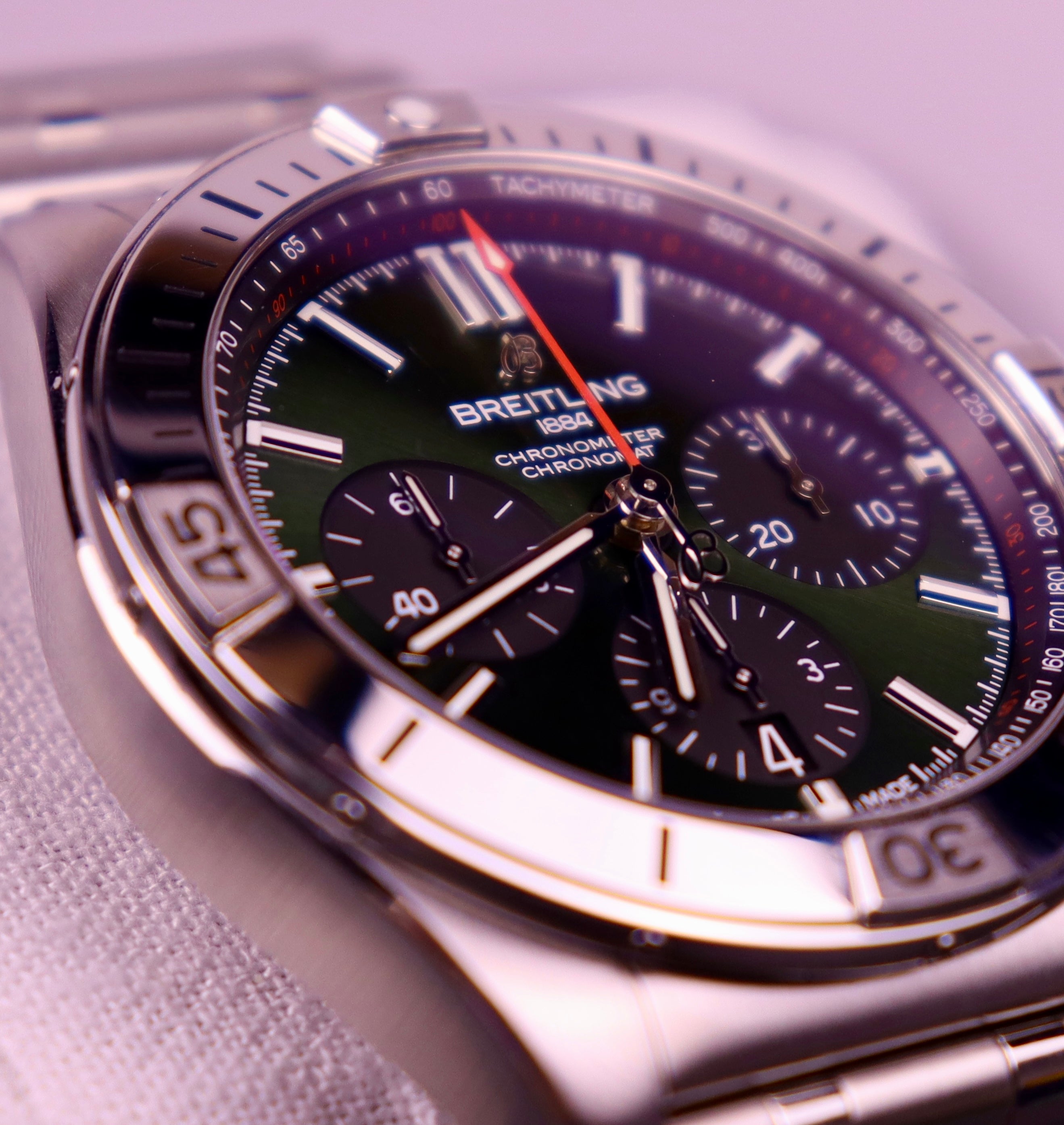 Case #575 — Breitling Chronomat 42 Ref. AB0158101L1A1