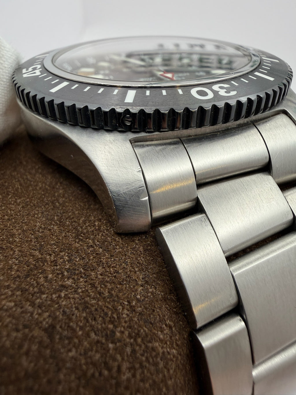 Case: #99 — Breitling Superocean 44 Special Ref. Y1739310/BF45