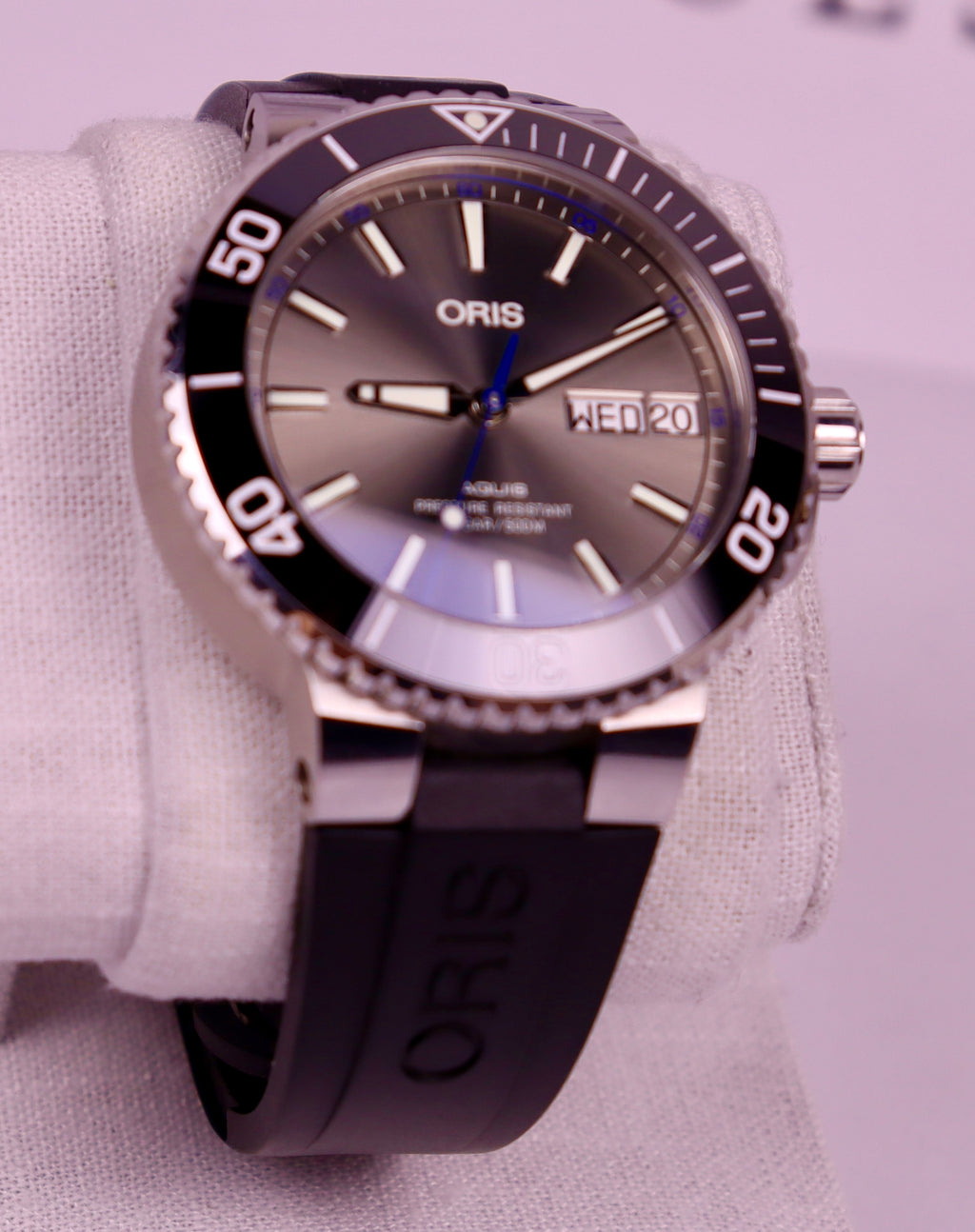 Case #343 — Oris Aquis Hammerhead Limited Edition Ref. 01 752 7733 4183-Set RS