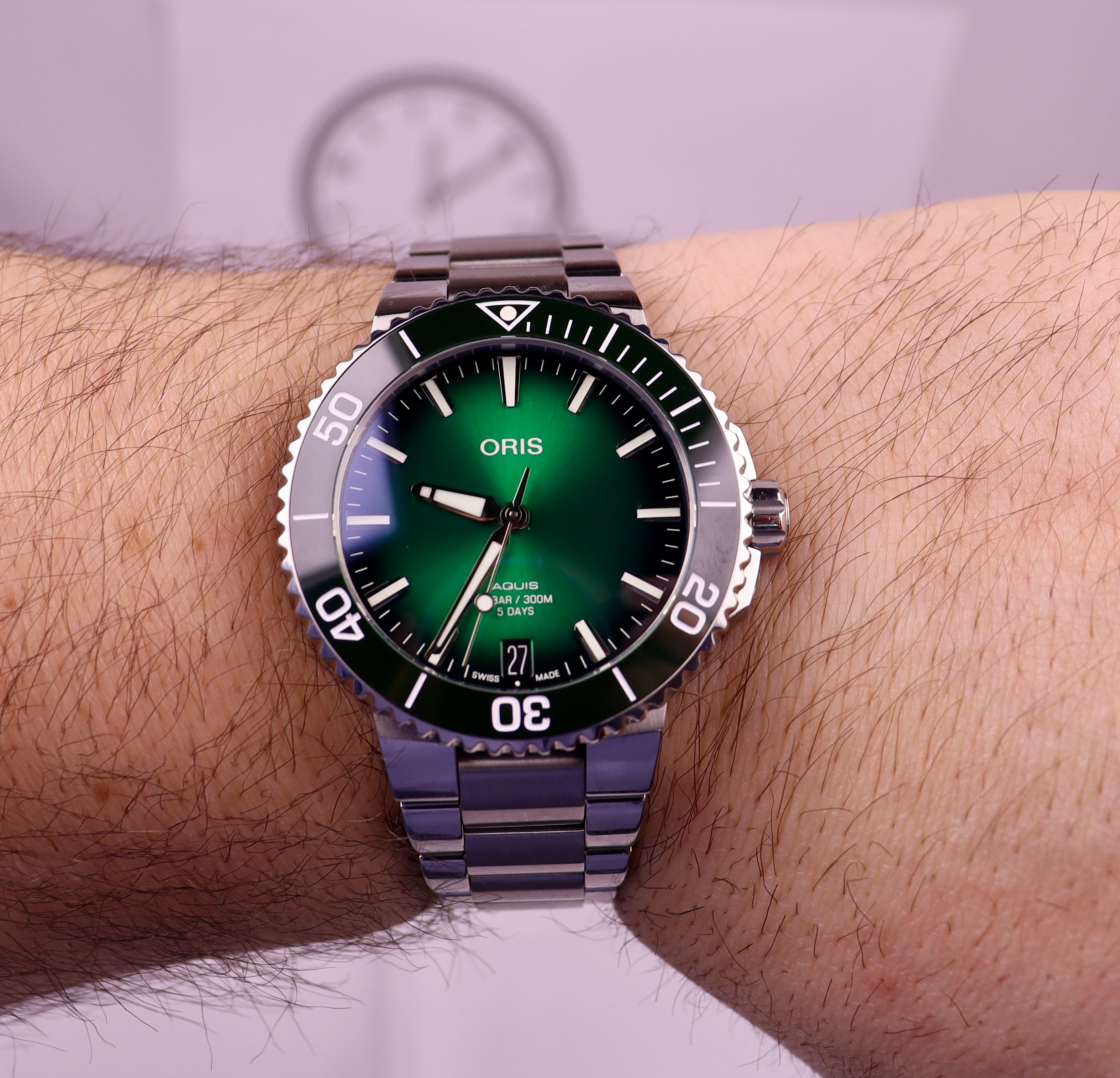 Case #307 — Oris Aquis Date Calibre 400 Green  Ref. 01 400 7769 4157