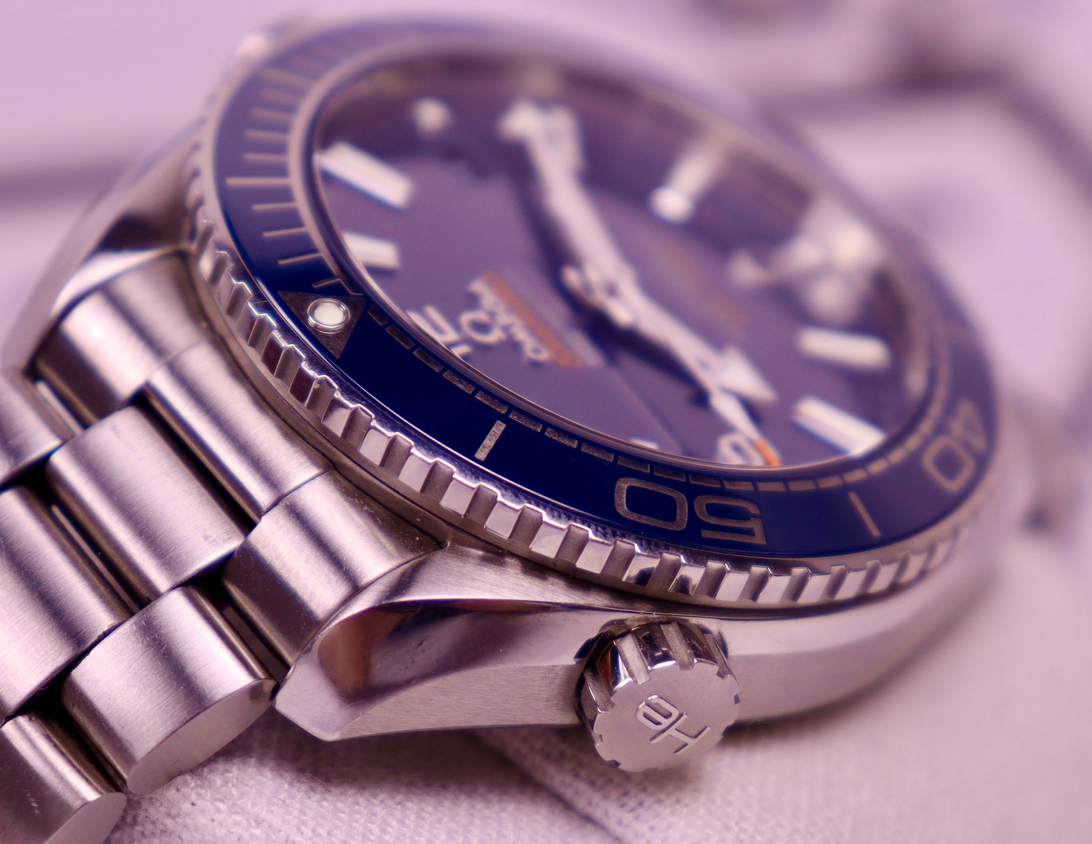 Case #334 — Omega Seamaster Planet Ocean 600M Ref. 215.30.44.21.03.001
