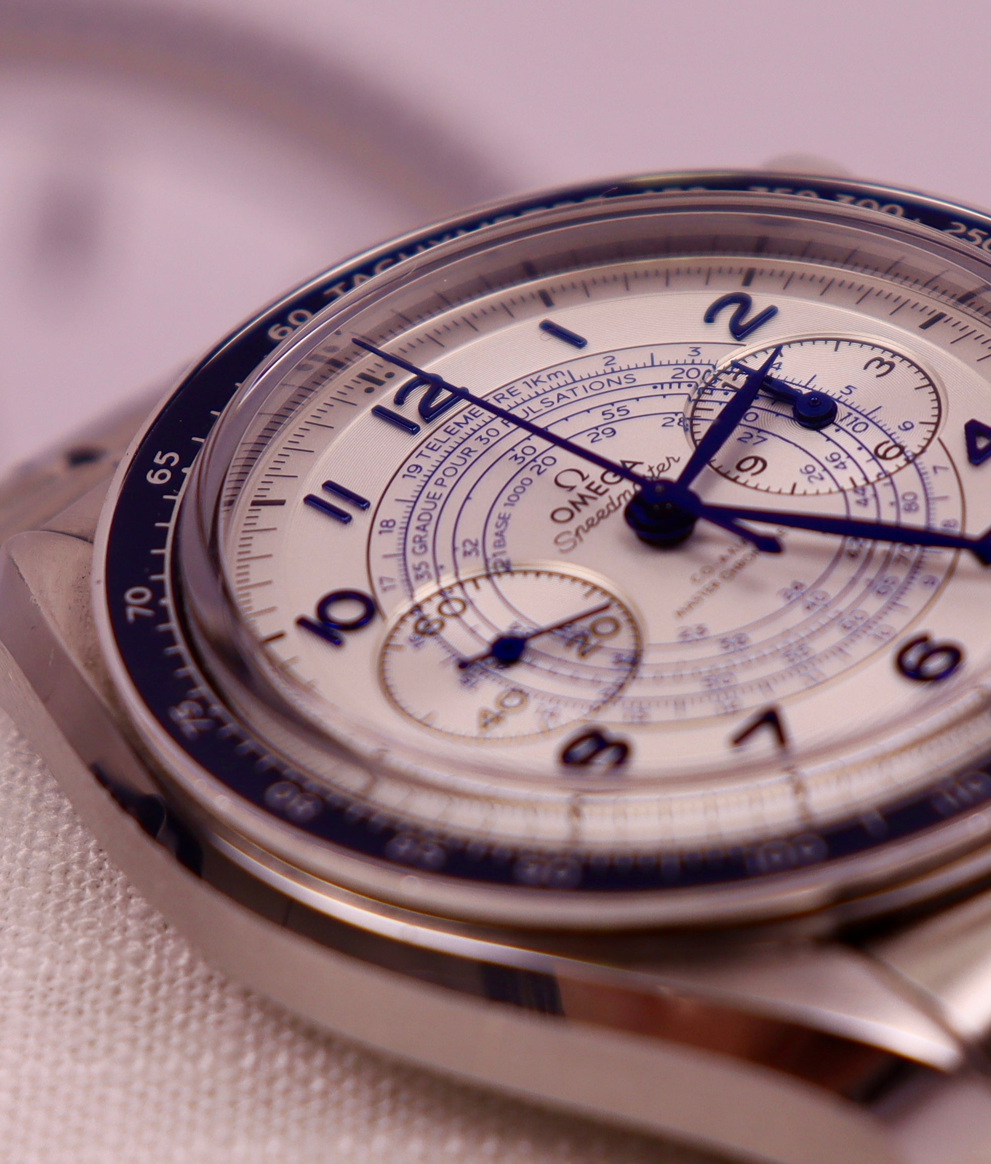 CASE #179 — OMEGA SPEEDMASTER CHRONOSCOPE - Ref. 329.30.43.51.02.001