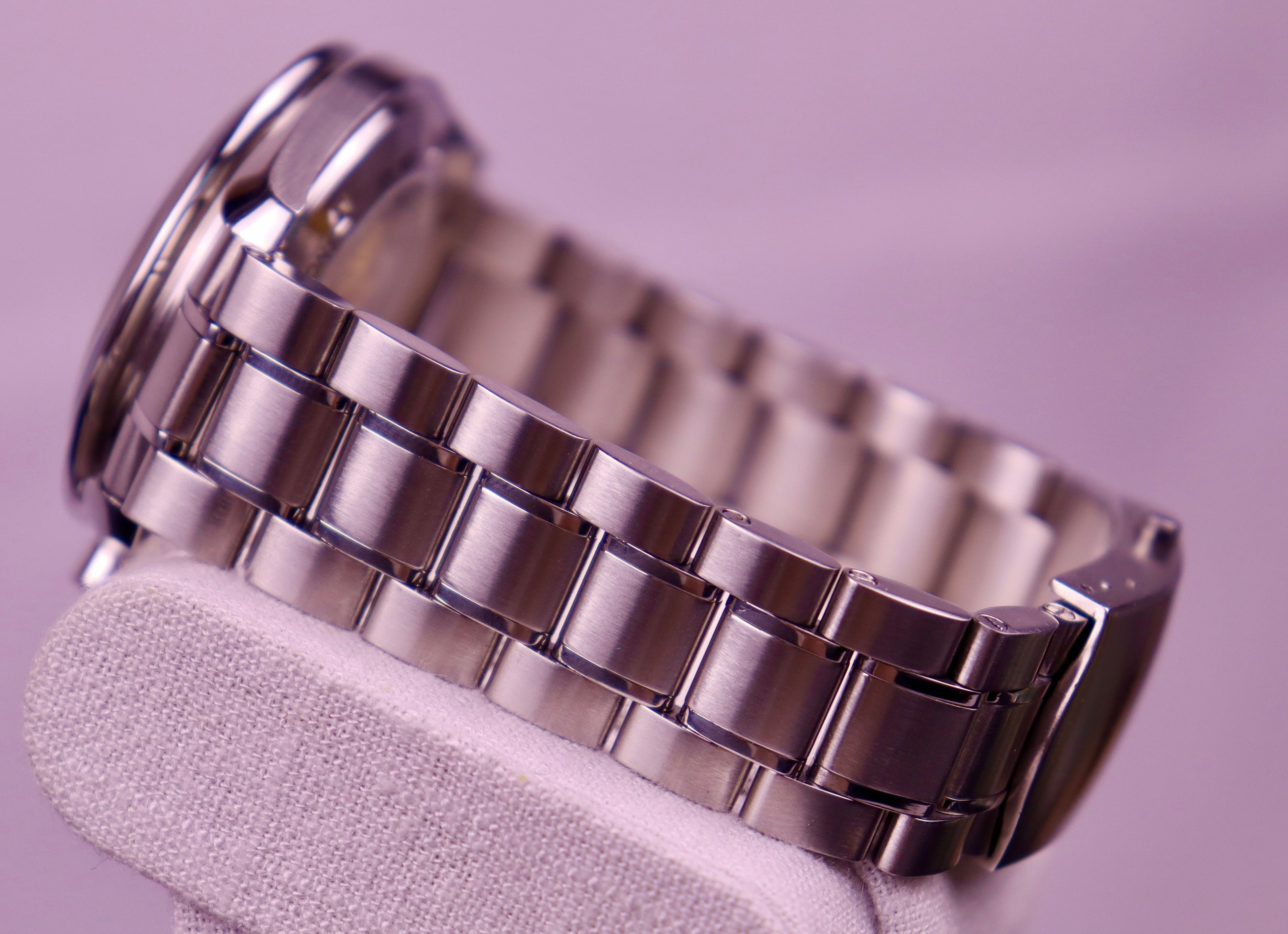 Case #558 — Omega Speedmaster Professional Apollo 11 Moonwatch Ref. 311.30.42.30.01.002