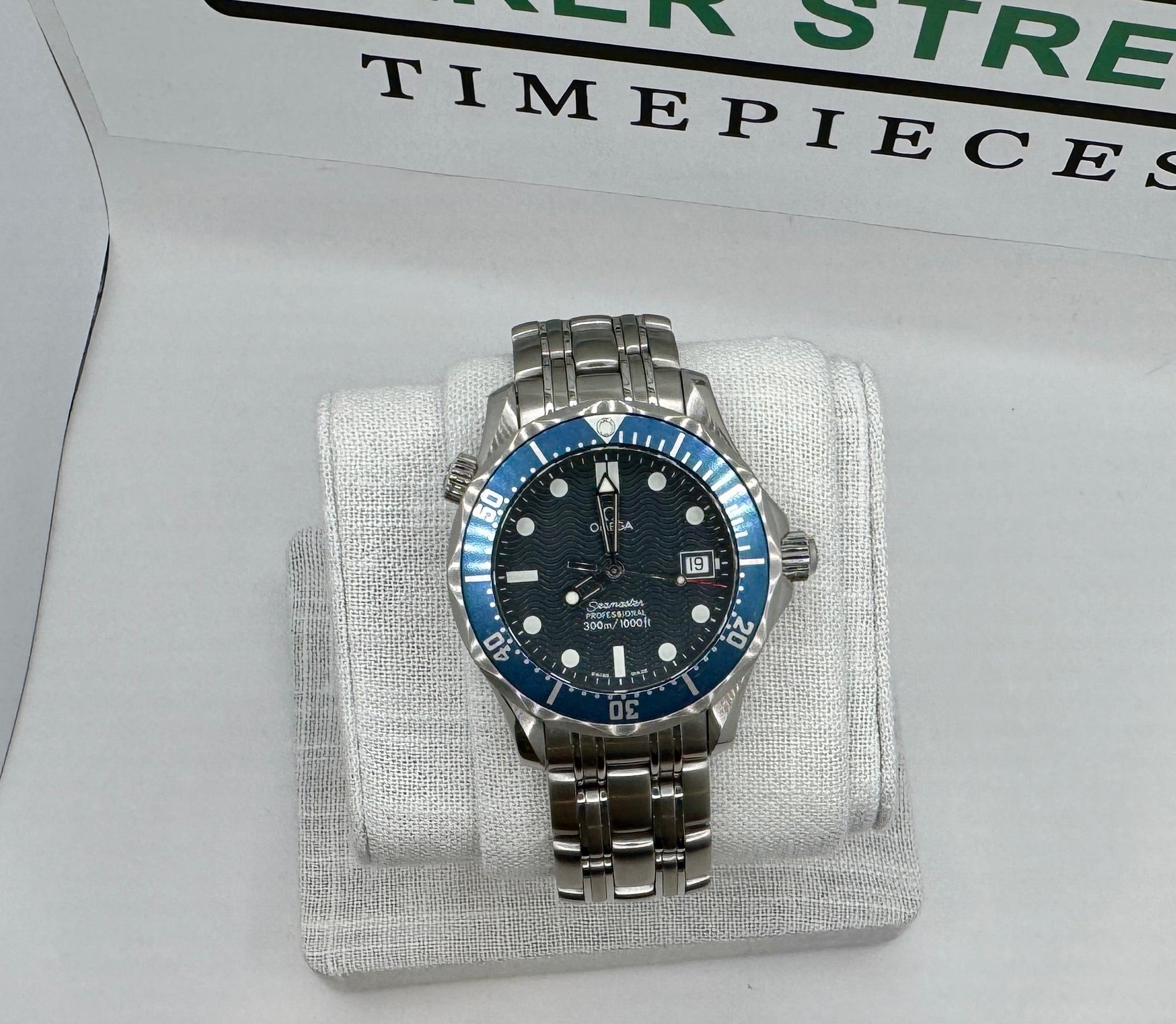 OMEGA Seamaster Professional クオーツ Omega Seamaster 300 Professional Midsize Quartz – Analog:Shift
