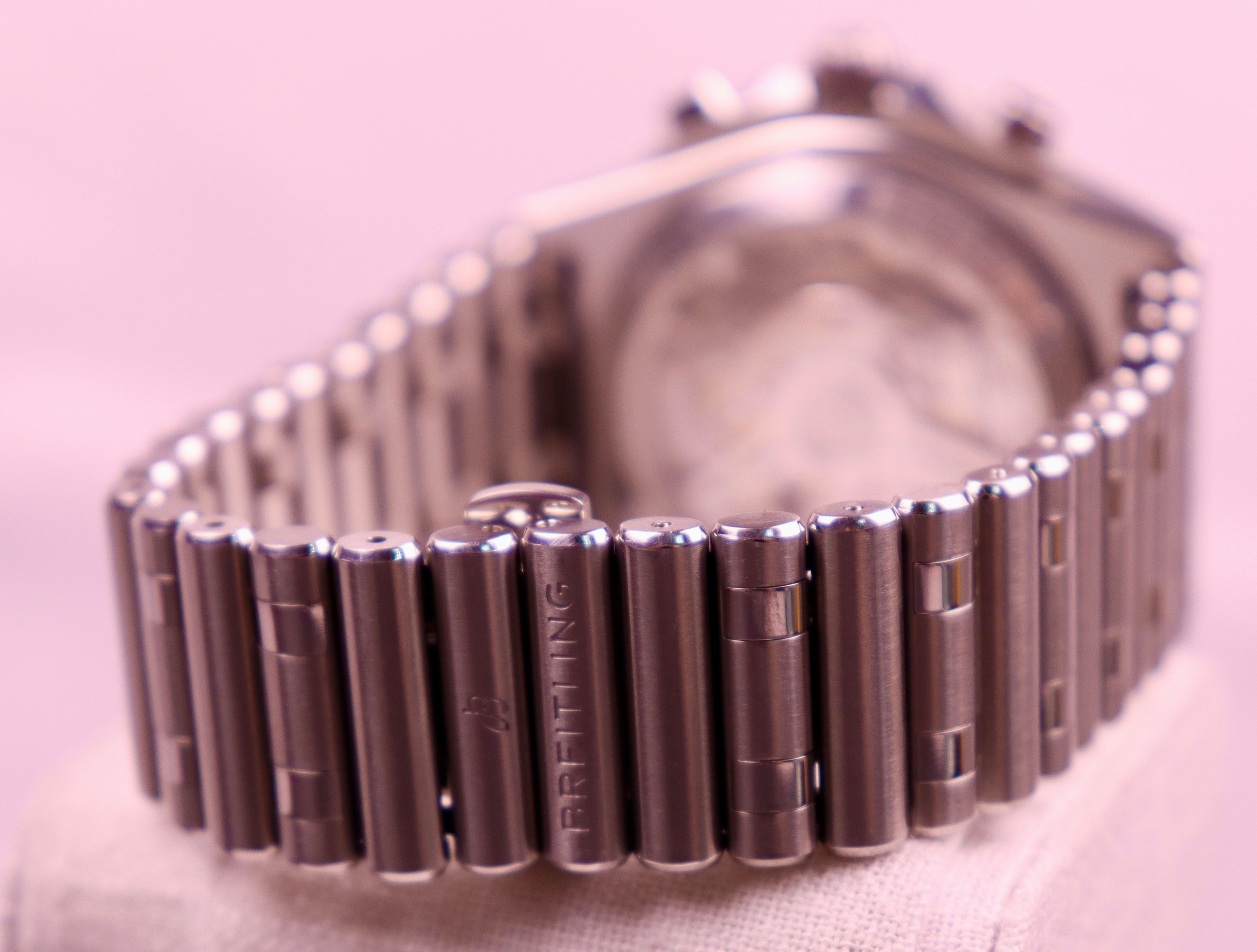 Case #575 — Breitling Chronomat 42 Ref. AB0158101L1A1