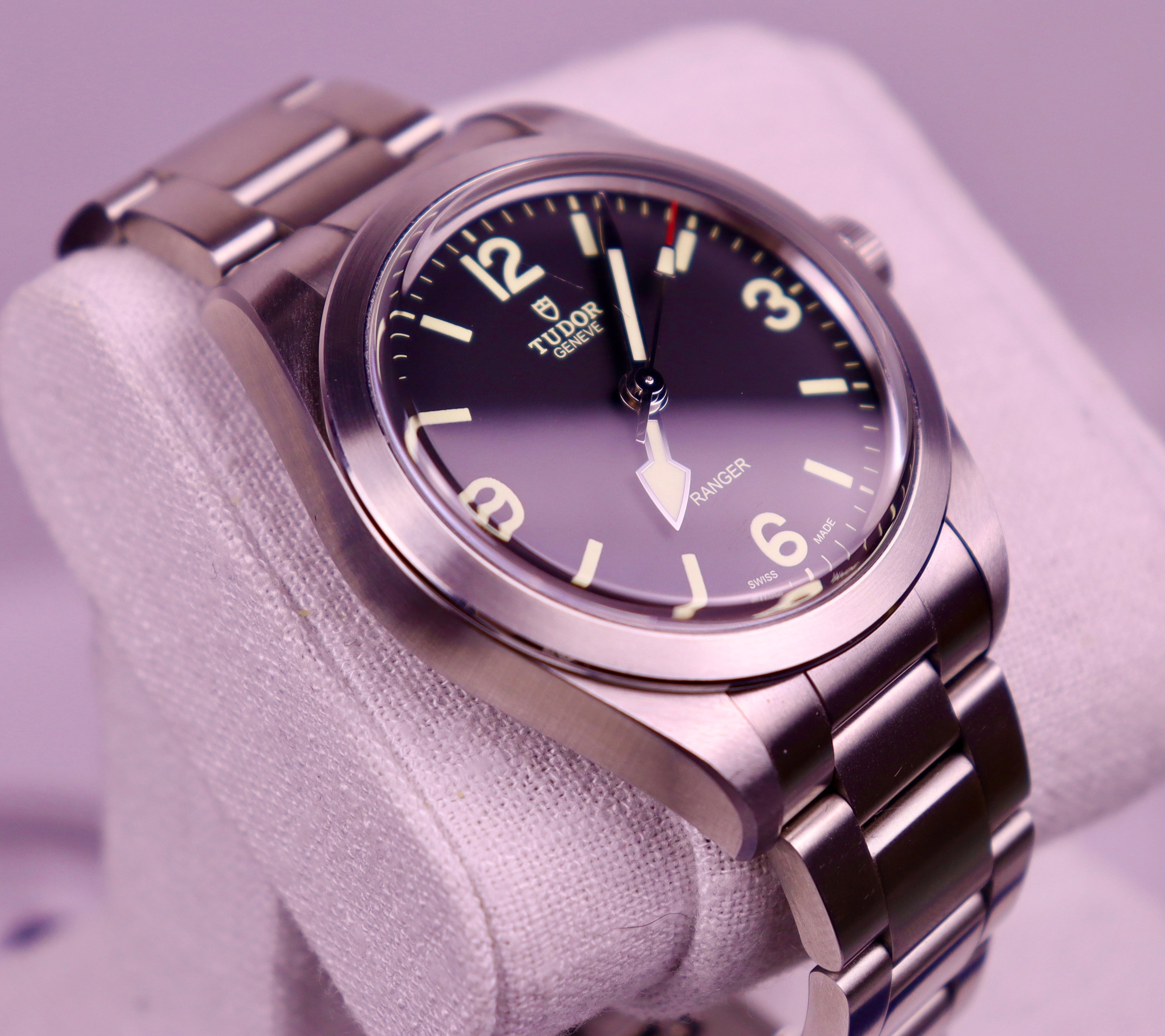 Case #556 — Tudor Ranger Ref. m79950-0001
