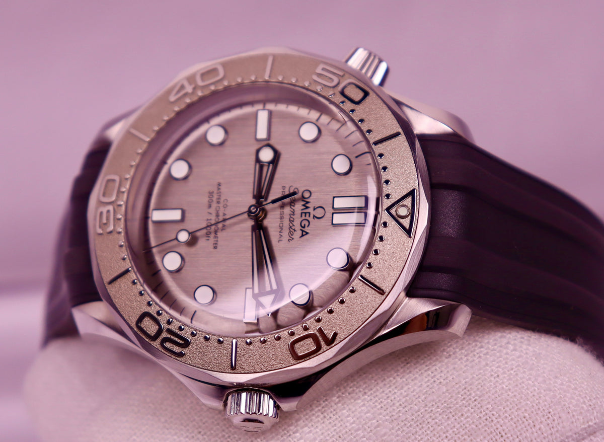 Case #718 — Omega Seamaster Diver 300 Ref. 210.32.42.20.06.002