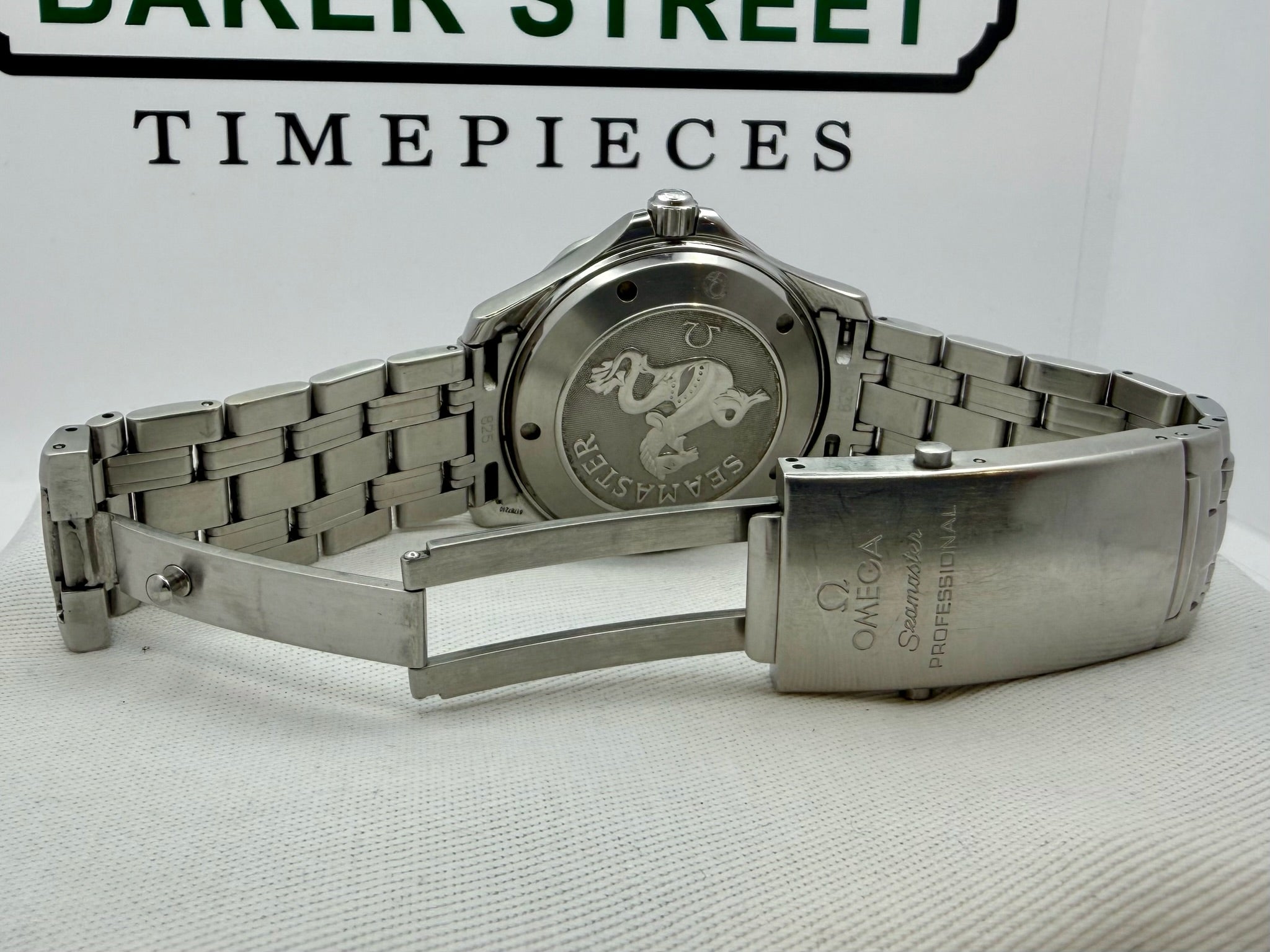 Case #105: Omega Seamaster Professional Ref. 2220.80 – The Classic Bond Watch