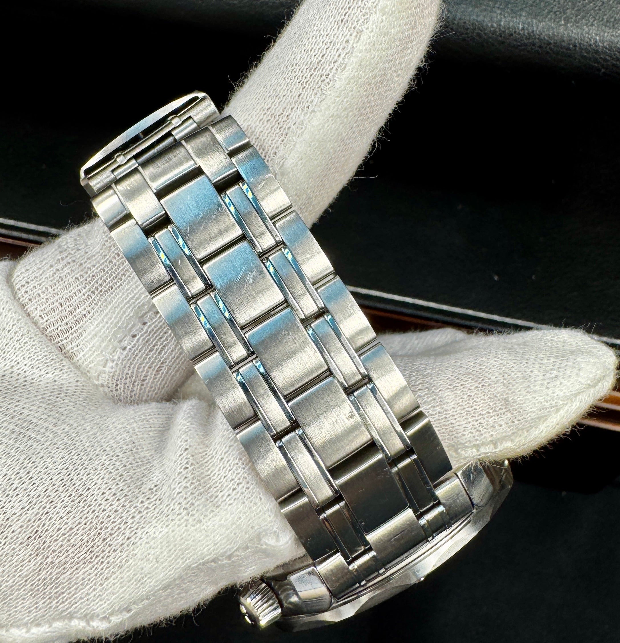 Omega Seamaster Professional Diver 300M - Ref. 210.30.42.20.03.001