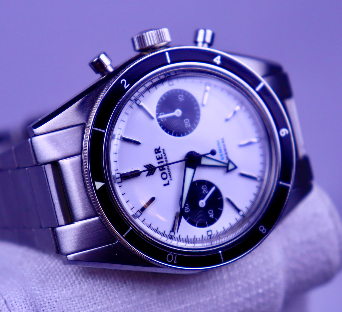 Case #650 — Lorier Gemini Panda Chrono