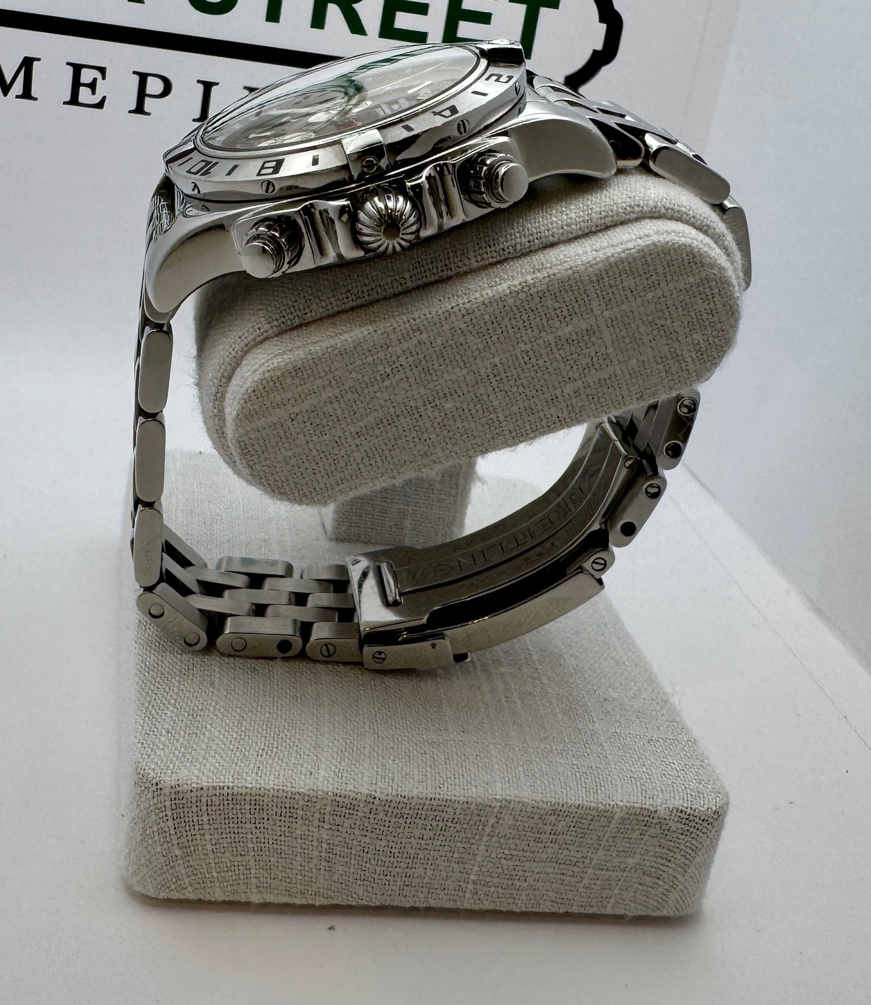Case #85: Breitling Chronomat GMT Ref. AB0420