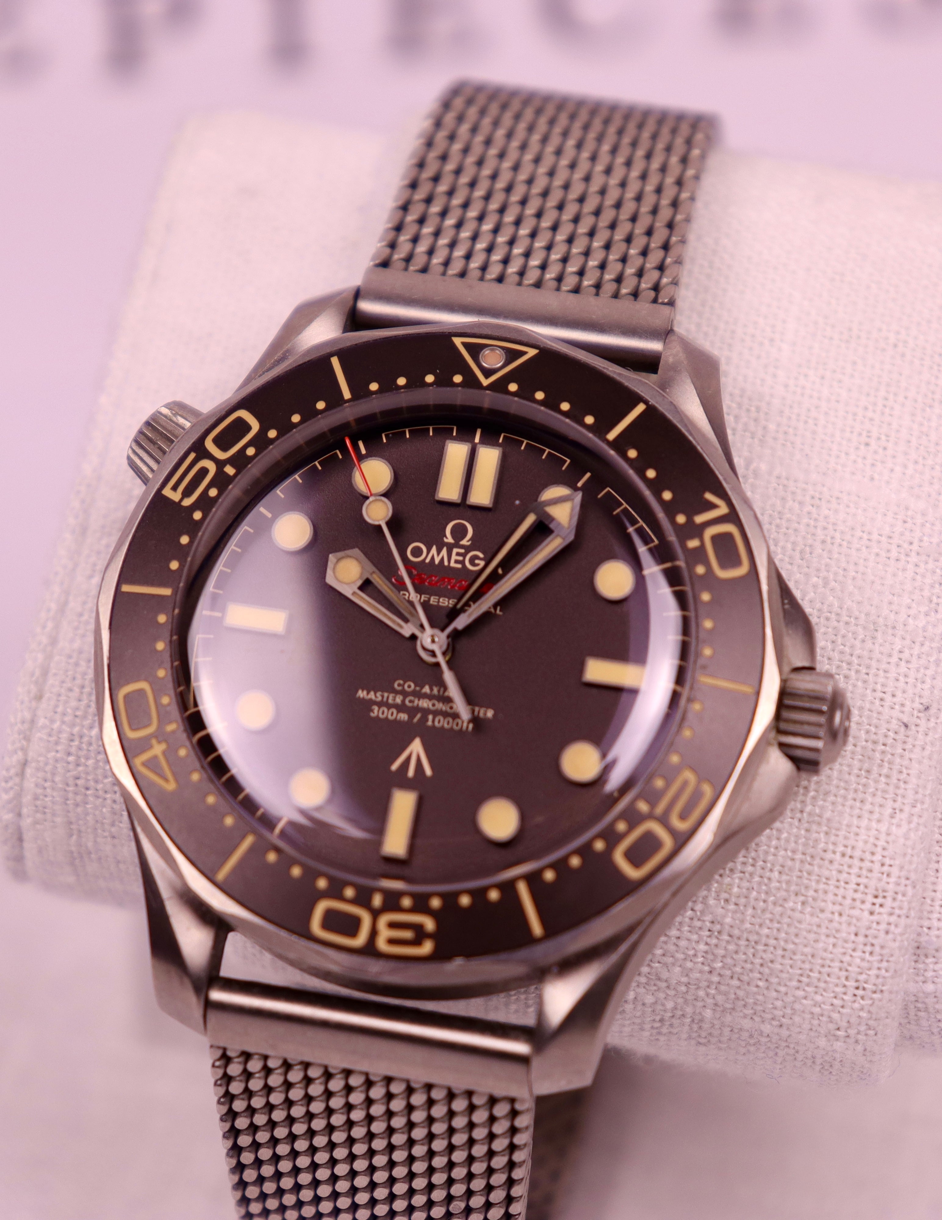 Case #313 — Omega Seamaster Diver 300M “No Time To Die”  Ref. 210.90.42.20.01.001