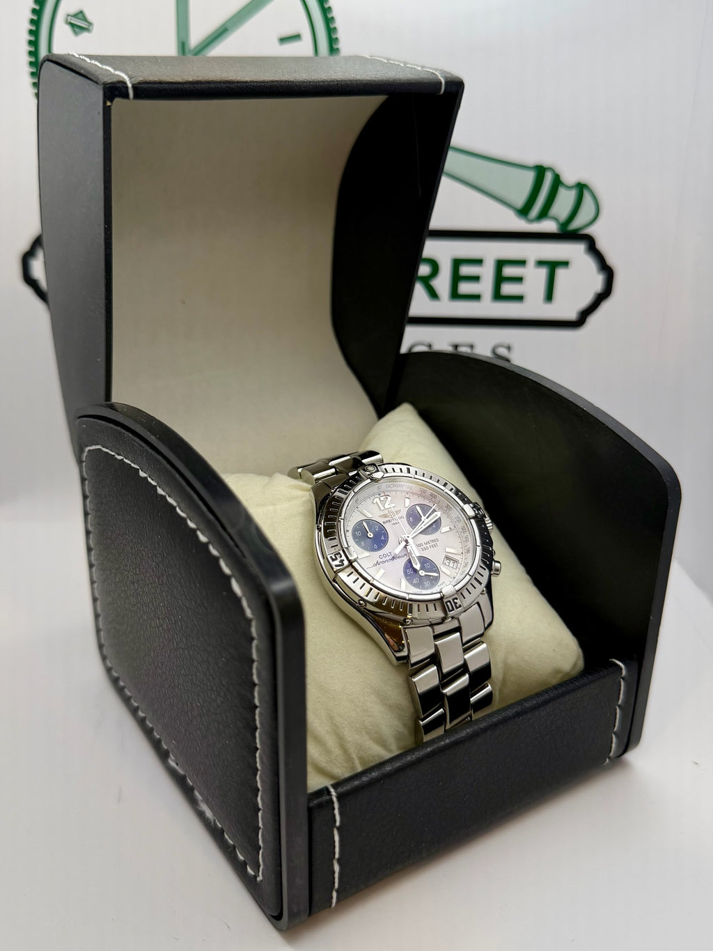 Case #101: Breitling Chronograph A53350 – Quartz