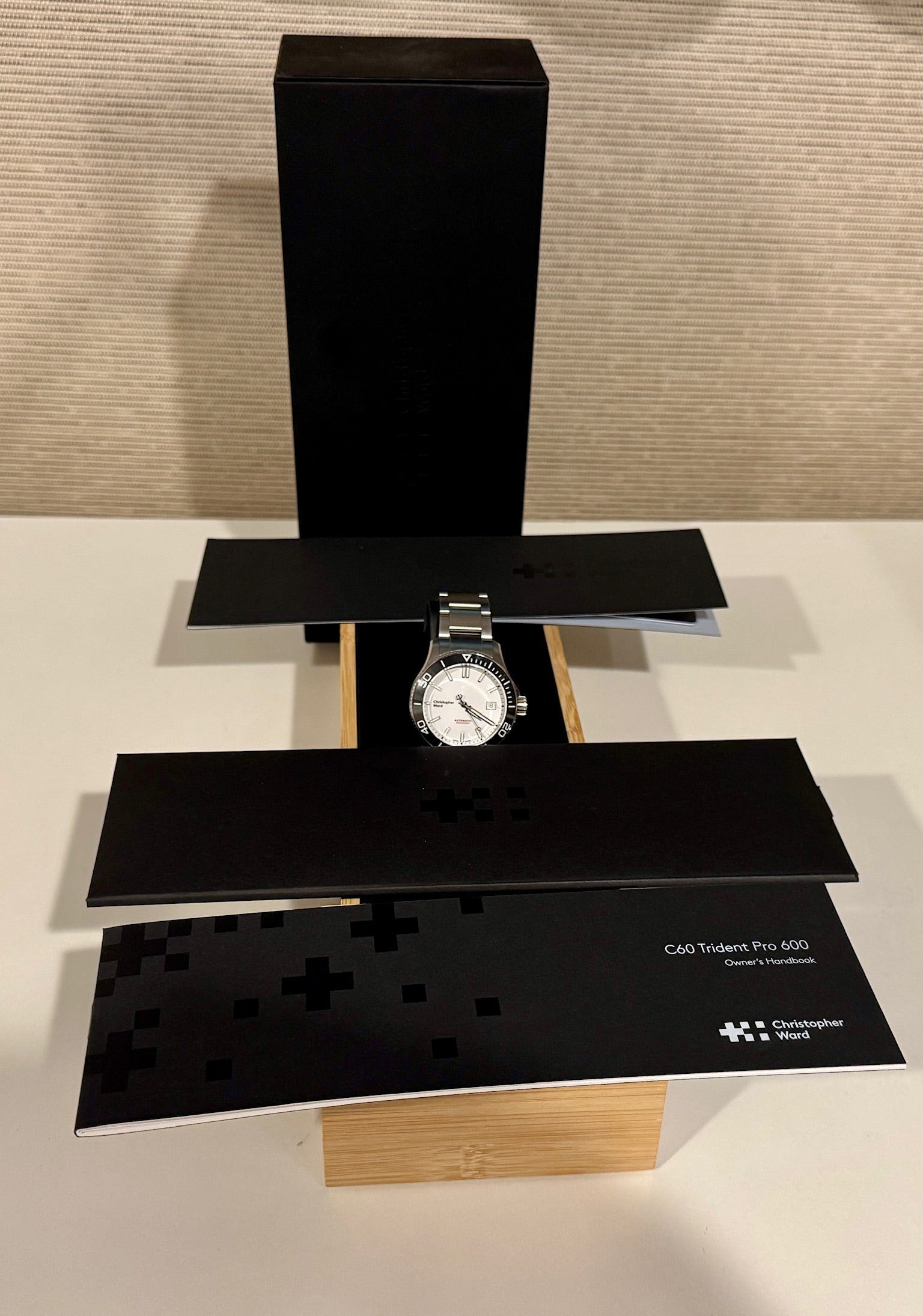 Case #90 Christopher Ward C60 Trident Pro 600 – Full Kit – Excellent Pre-Owned