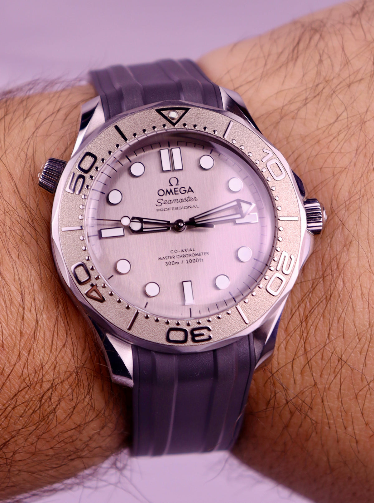 Case #718 — Omega Seamaster Diver 300 Ref. 210.32.42.20.06.002