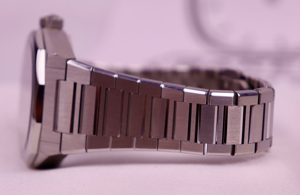 Case #188 — Zenith Defy Skyline  Ref. 03.9300.3620/51.1001