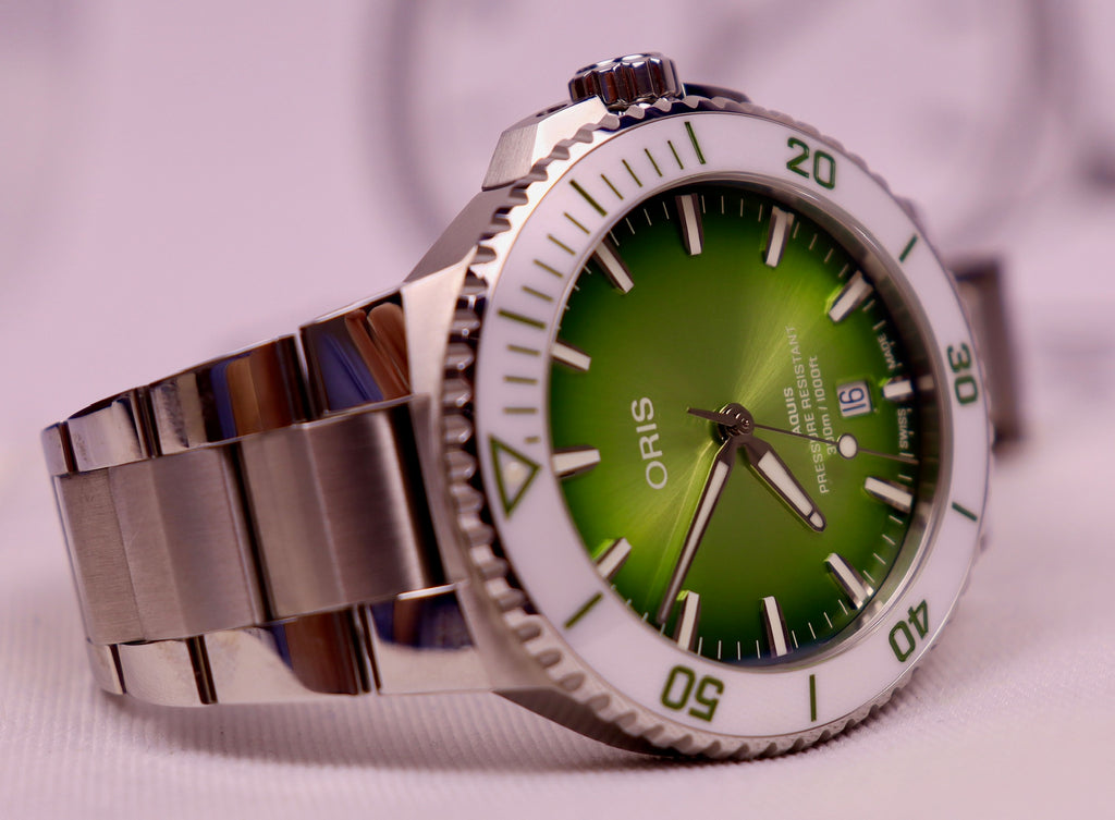 Case #197 — Oris Aquis “Taste of Summer”  Ref. 01 733 7787 4137-07 8 22 04PEB