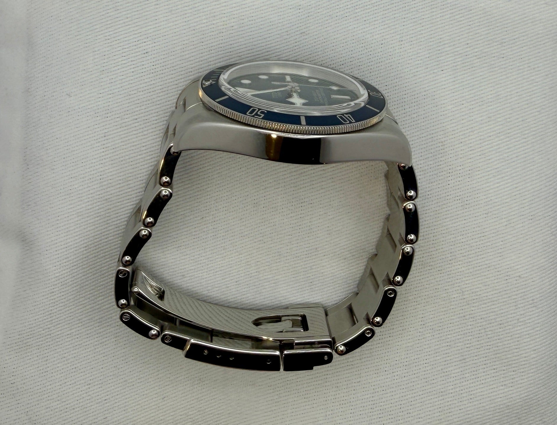 Case #162 — Tudor Black Bay Fifty-Eight “Navy Blue”  Ref. M79030B