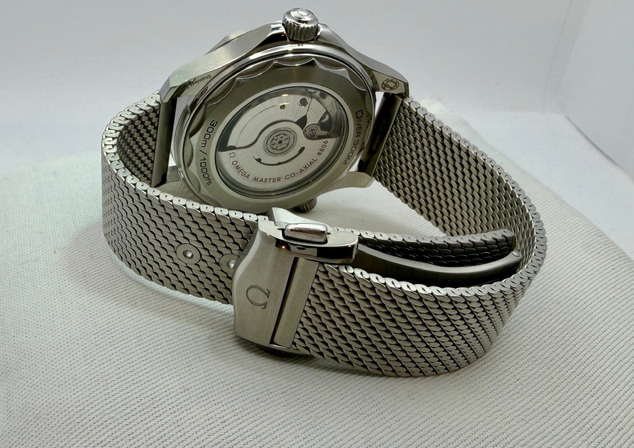Case #174 — Omega Seamaster Diver 300M  Ref. 210.30.42.20.01.010 (Mesh Bracelet)