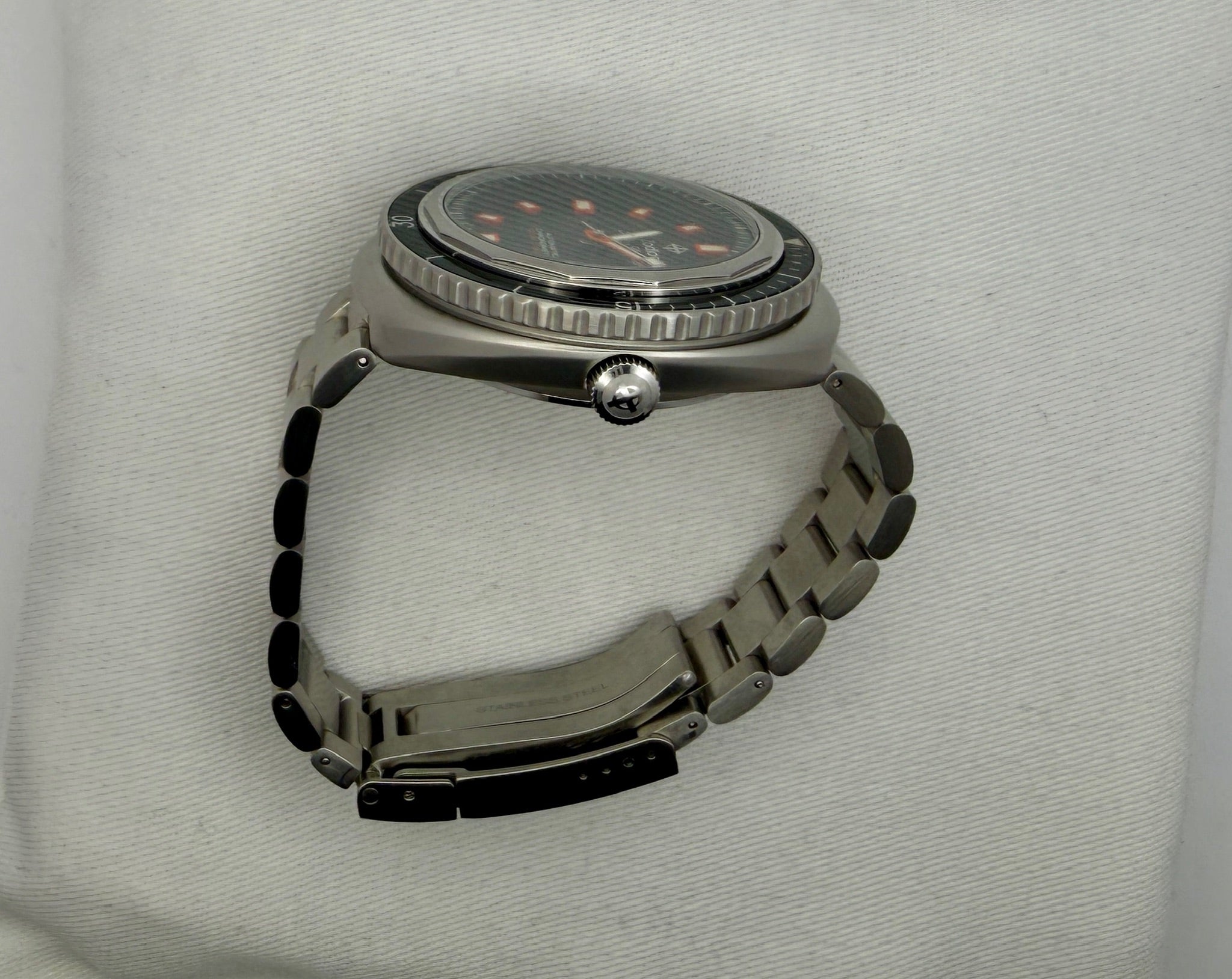 Case #183 — Zodiac Super Sea Wolf 68 Saturation  Ref. ZO9509