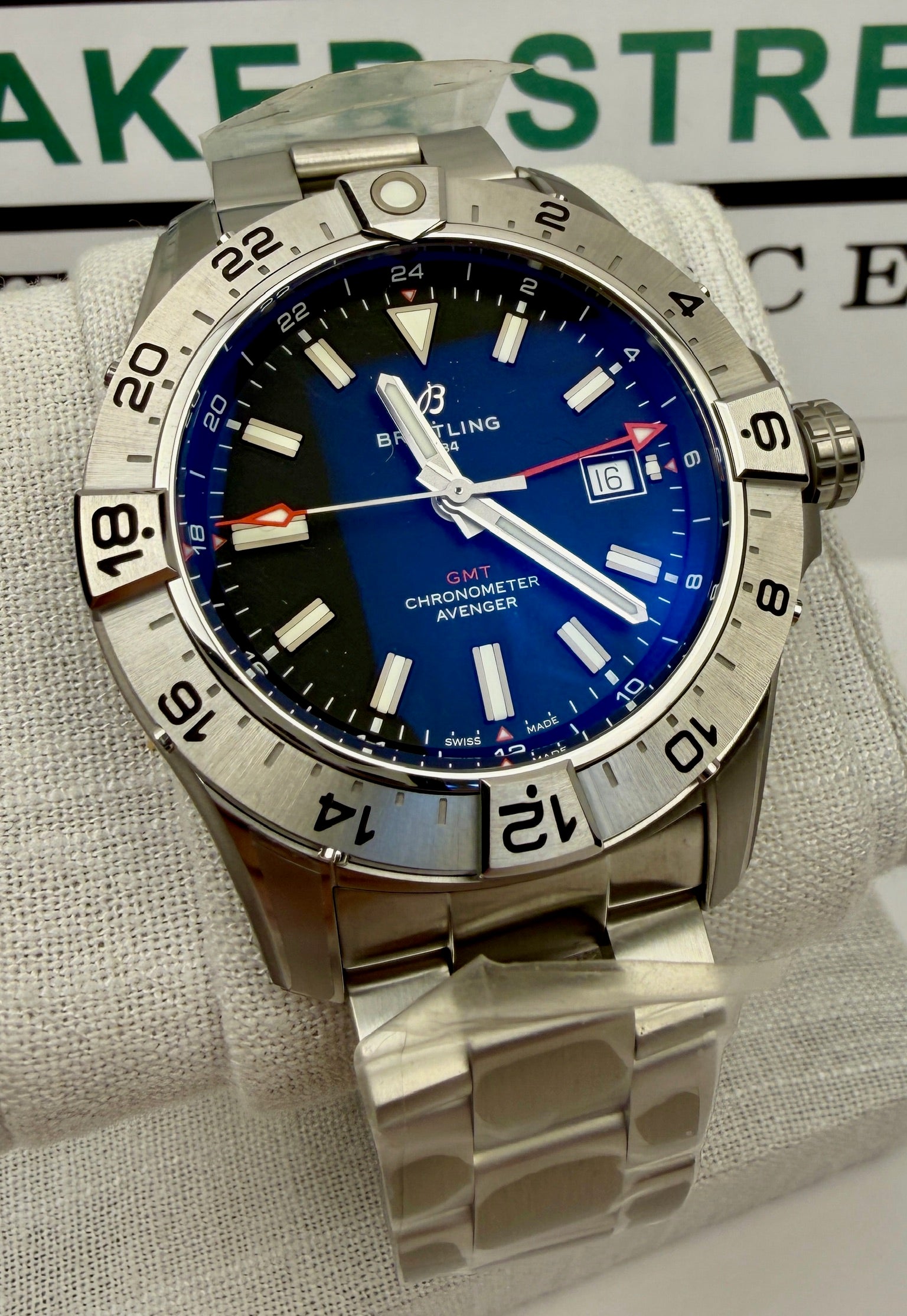 Case #205 — Breitling Avenger GMT Automatic 44mm  Ref. A32320