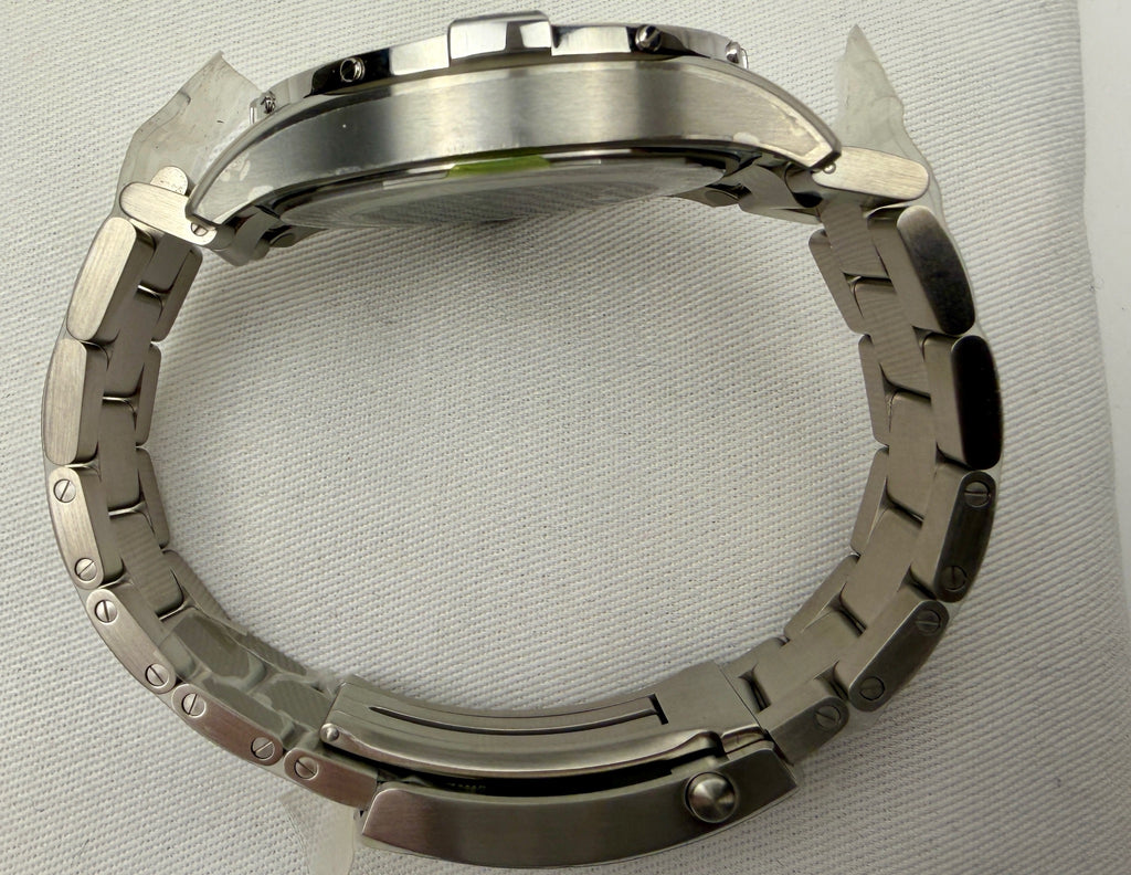 Case #205 — Breitling Avenger GMT Automatic 44mm  Ref. A32320