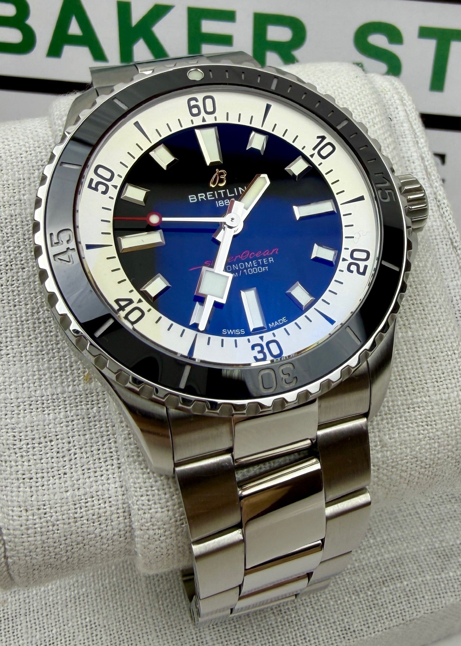 Case #210 — Breitling Superocean  Ref. A17375211B1A1