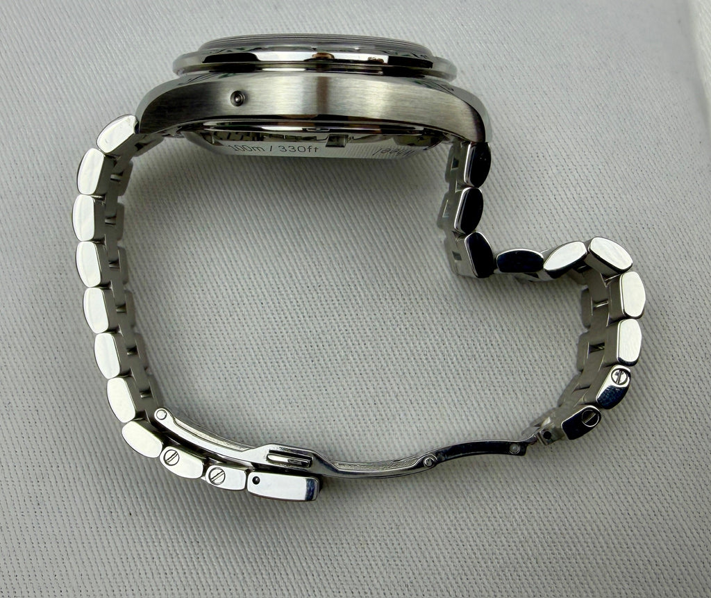 Case #209 — Omega Speedmaster 38mm  Ref. 324.30.38.50.01.001