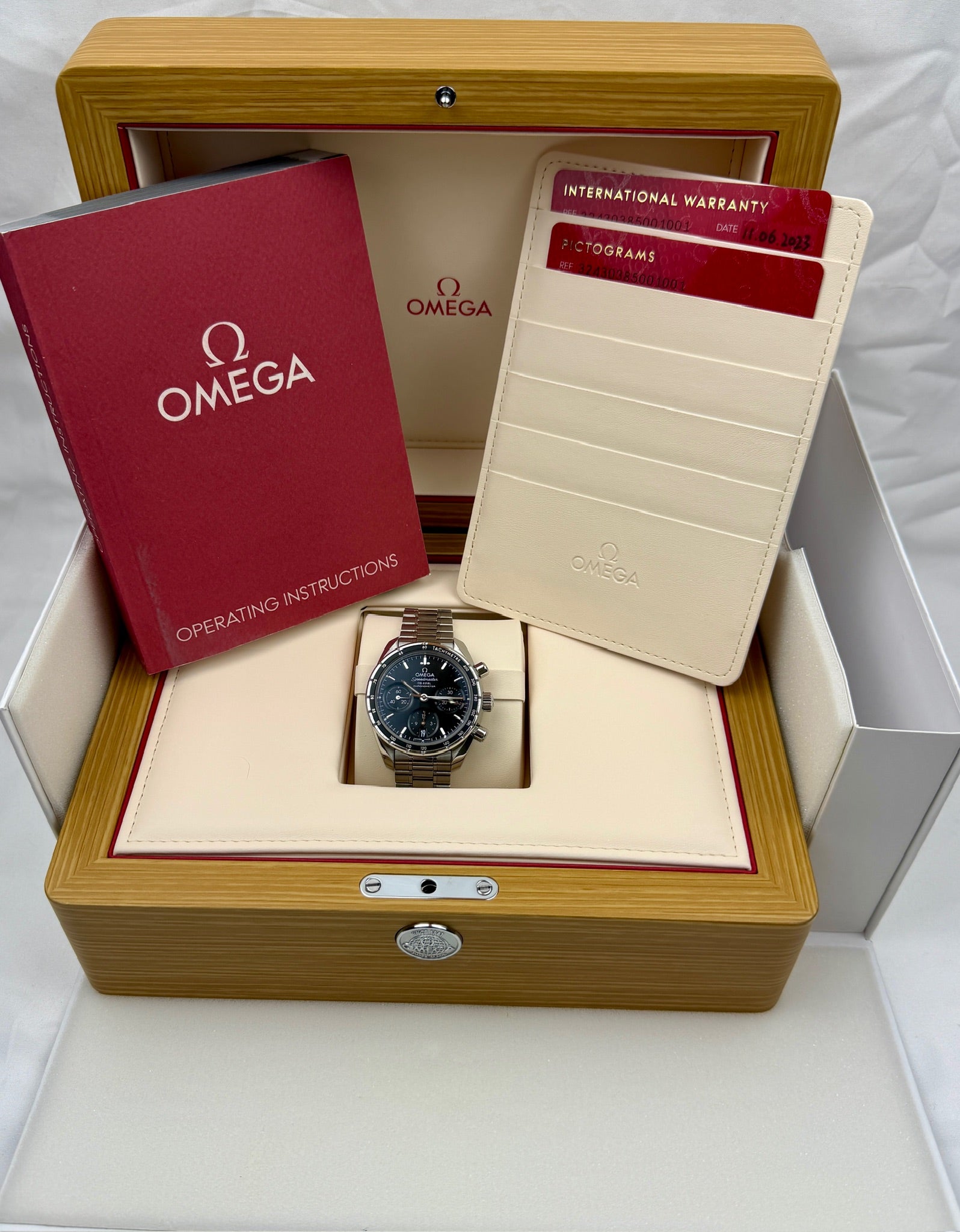 Case #209 — Omega Speedmaster 38mm  Ref. 324.30.38.50.01.001