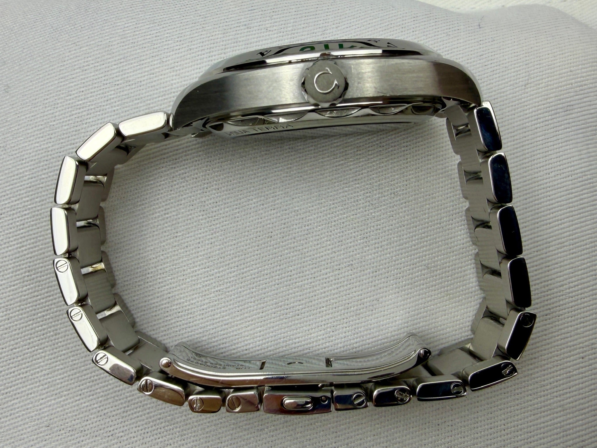 Case #207 — Omega Seamaster Aqua Terra Blue  Ref. 220.10.41.21.03.001