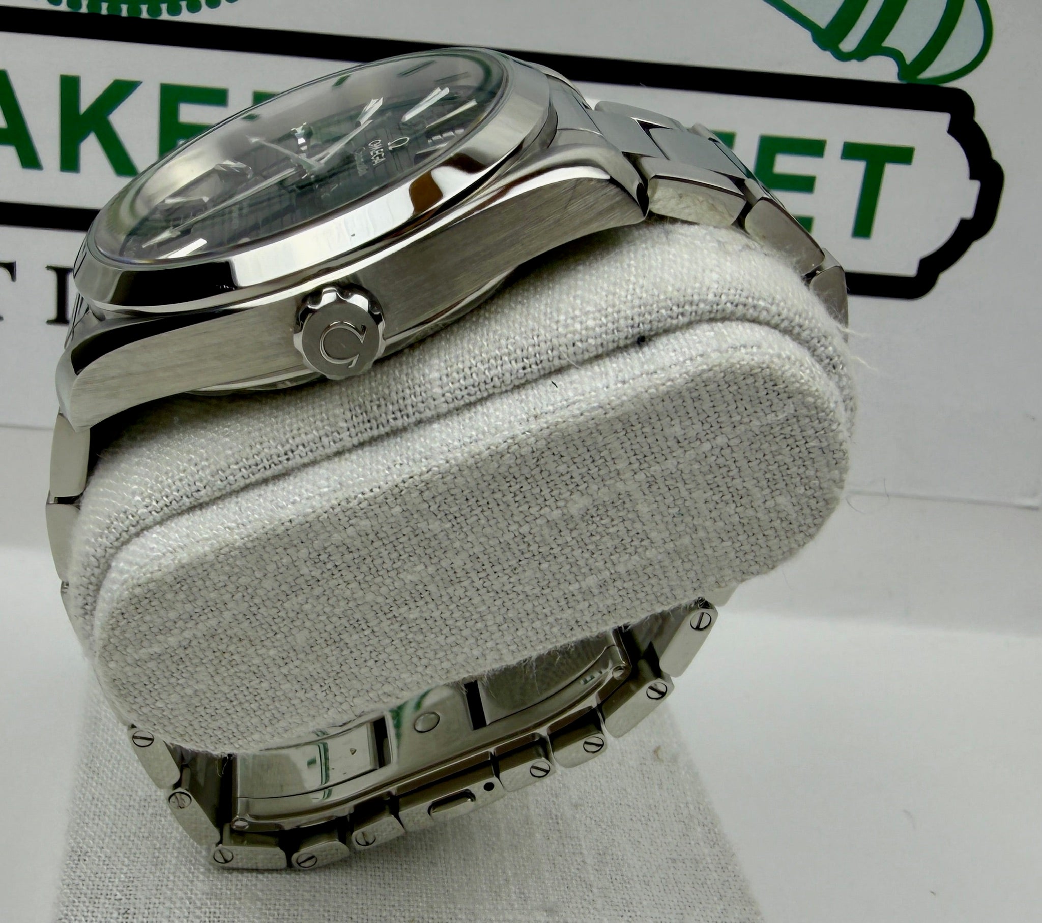 Case #208 — Omega Seamaster Aqua Terra  Ref. 220.10.41.21.01.001
