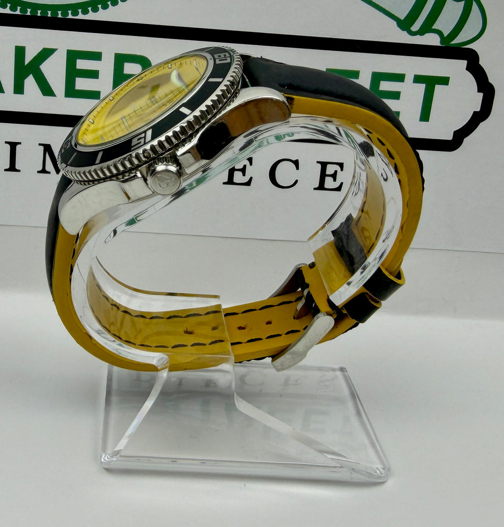 Case #212 — Breitling Superocean Yellow  Ref. A17364