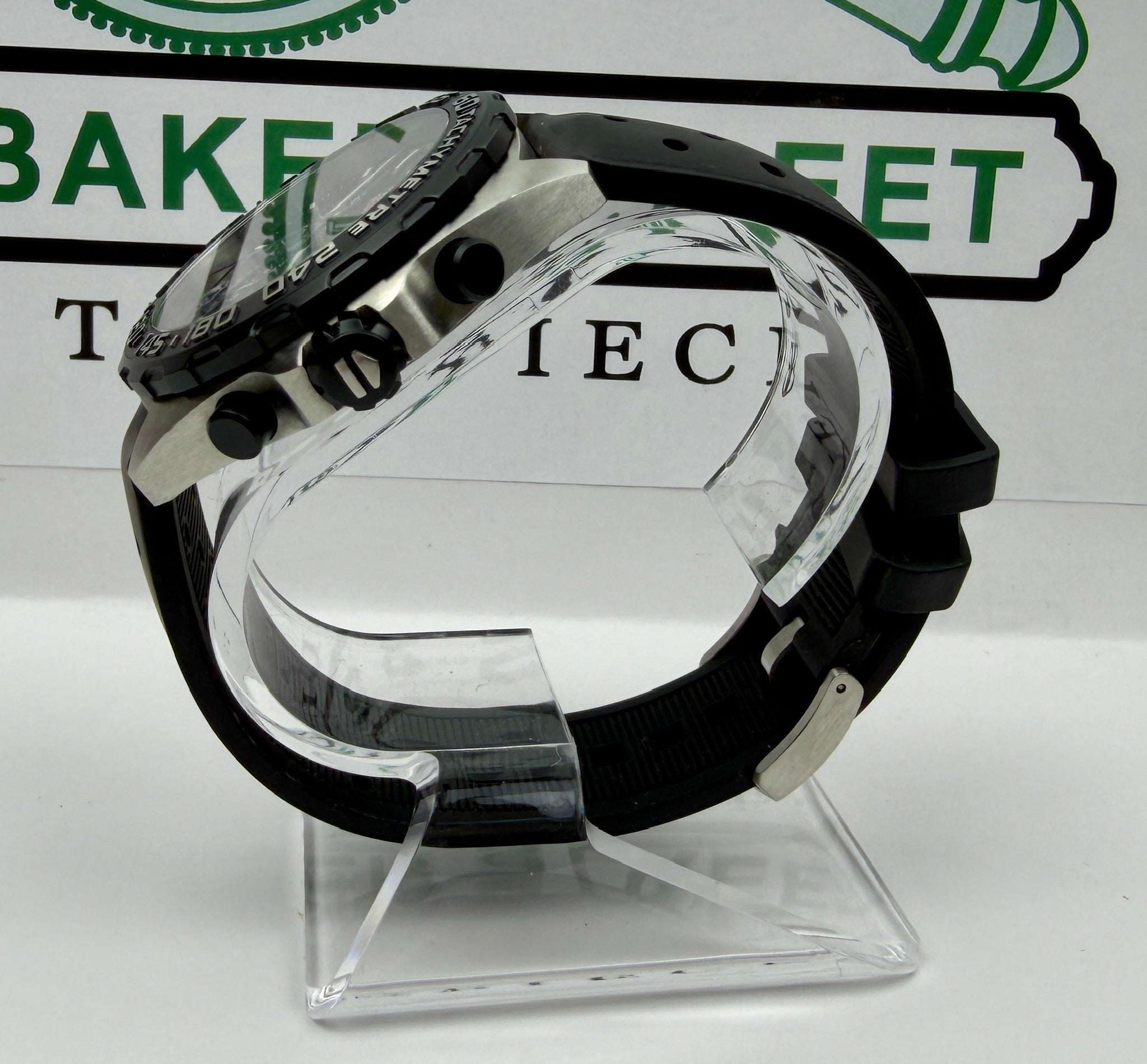 Case #213 — TAG Heuer Formula 1 Quartz  Ref. CAZ1010