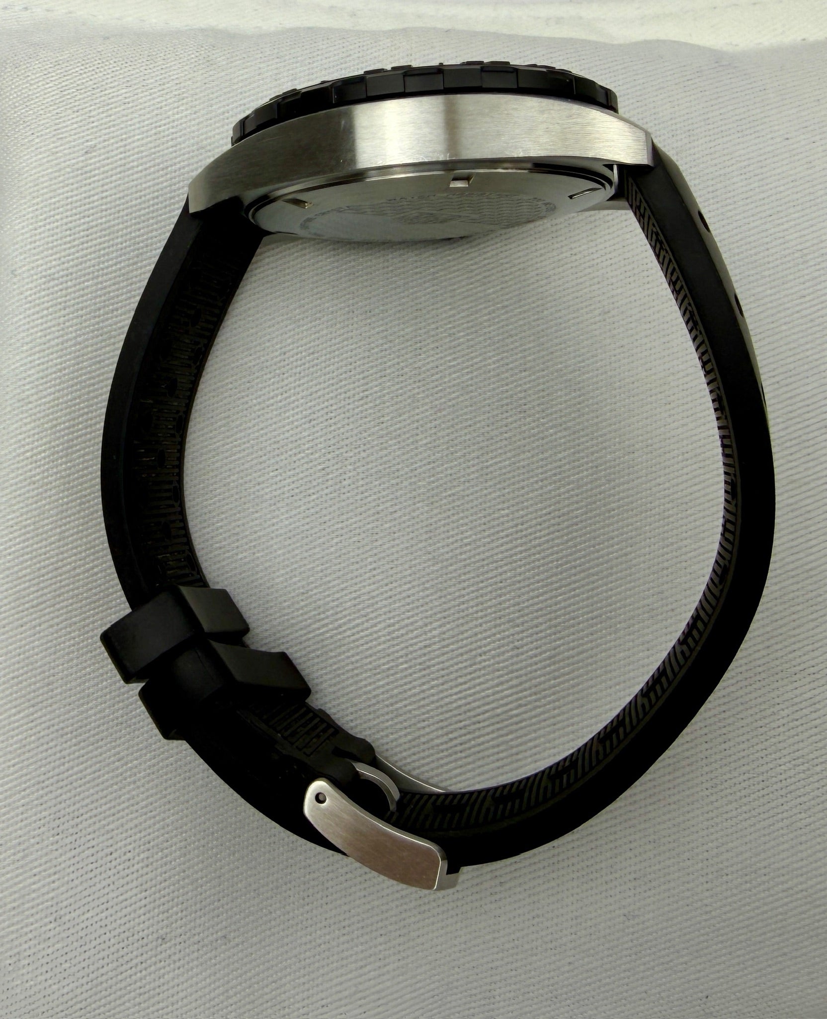 Case #213 — TAG Heuer Formula 1 Quartz  Ref. CAZ1010