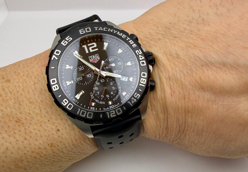 Case #213 — TAG Heuer Formula 1 Quartz  Ref. CAZ1010