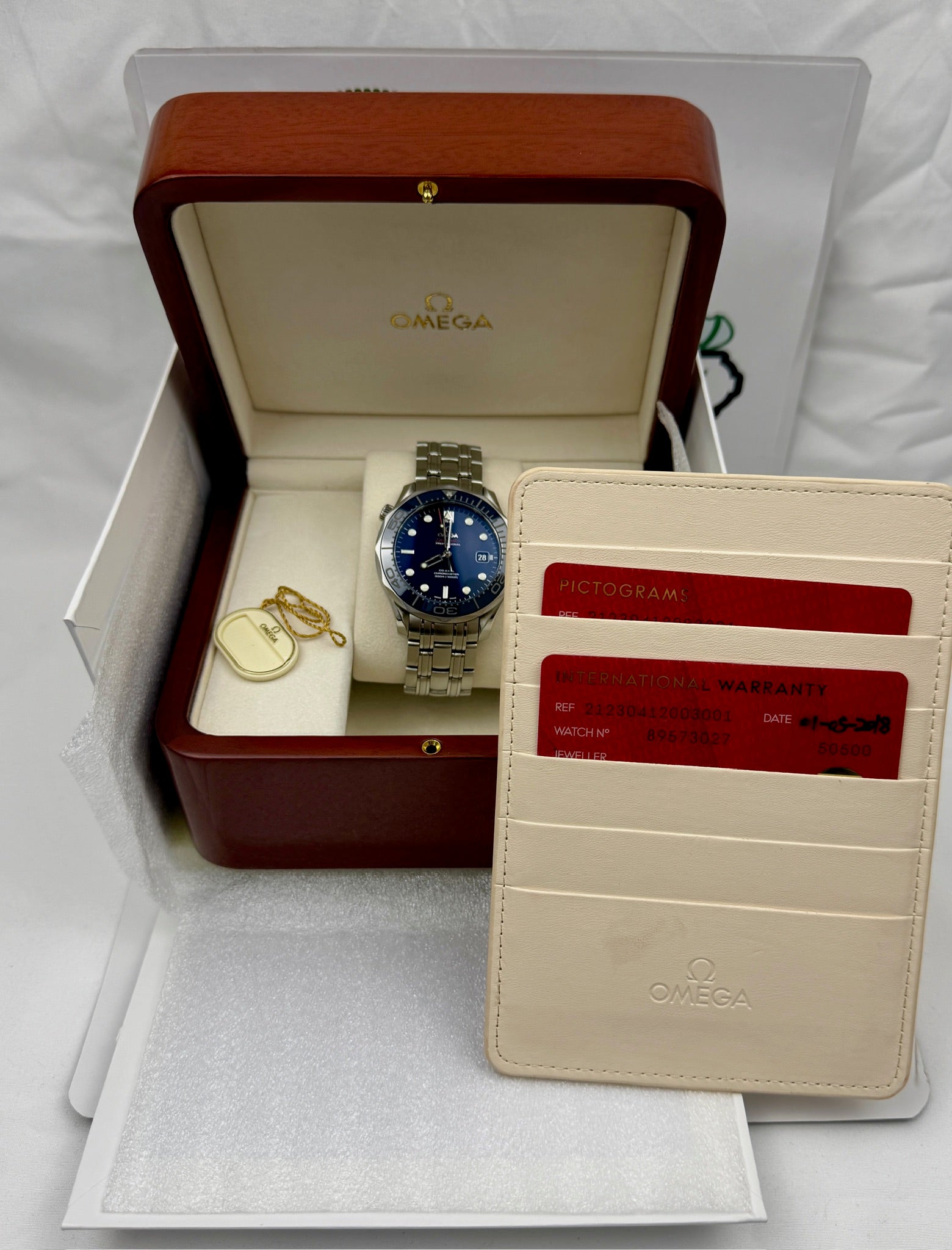 Case #224 — Omega Seamaster Professional 300M Blue  Ref. 212.30.41.20.03.001