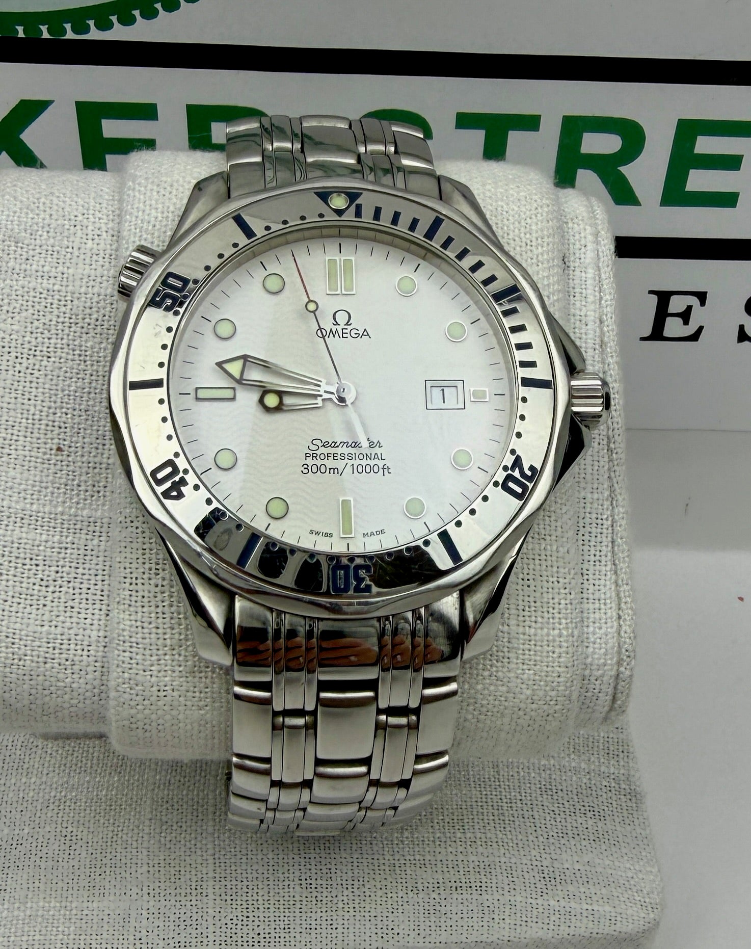 Case #225 — Omega Seamaster Professional Quartz (White Dial)  Ref. 2542.20.00